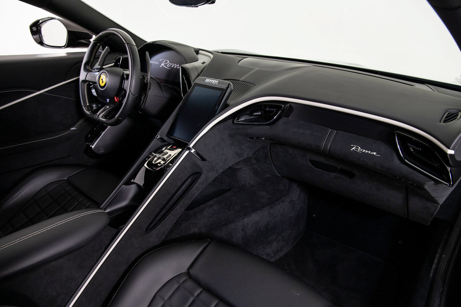 Certified 2022 Ferrari Roma RWD image 18