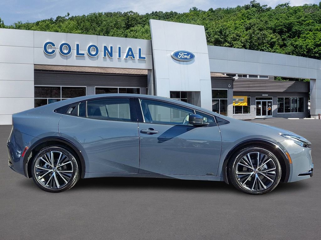 Used 2024 Toyota Prius Limited w/ Limited Premium Package image 7