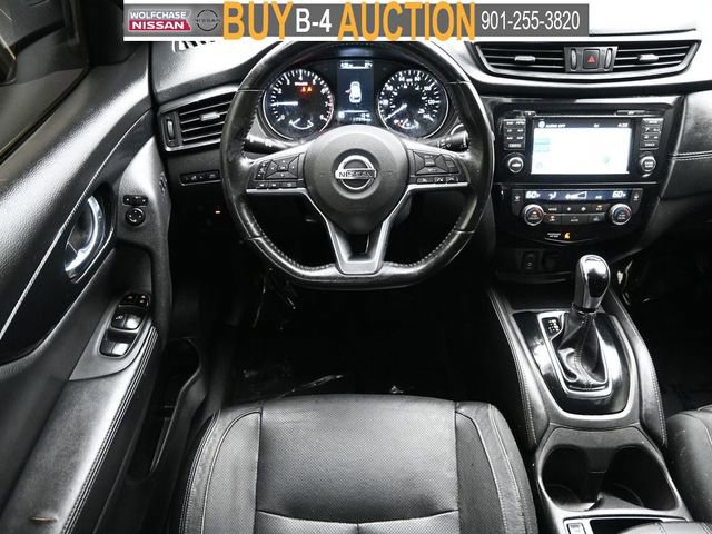 Used 2017 Nissan Rogue SL image 9