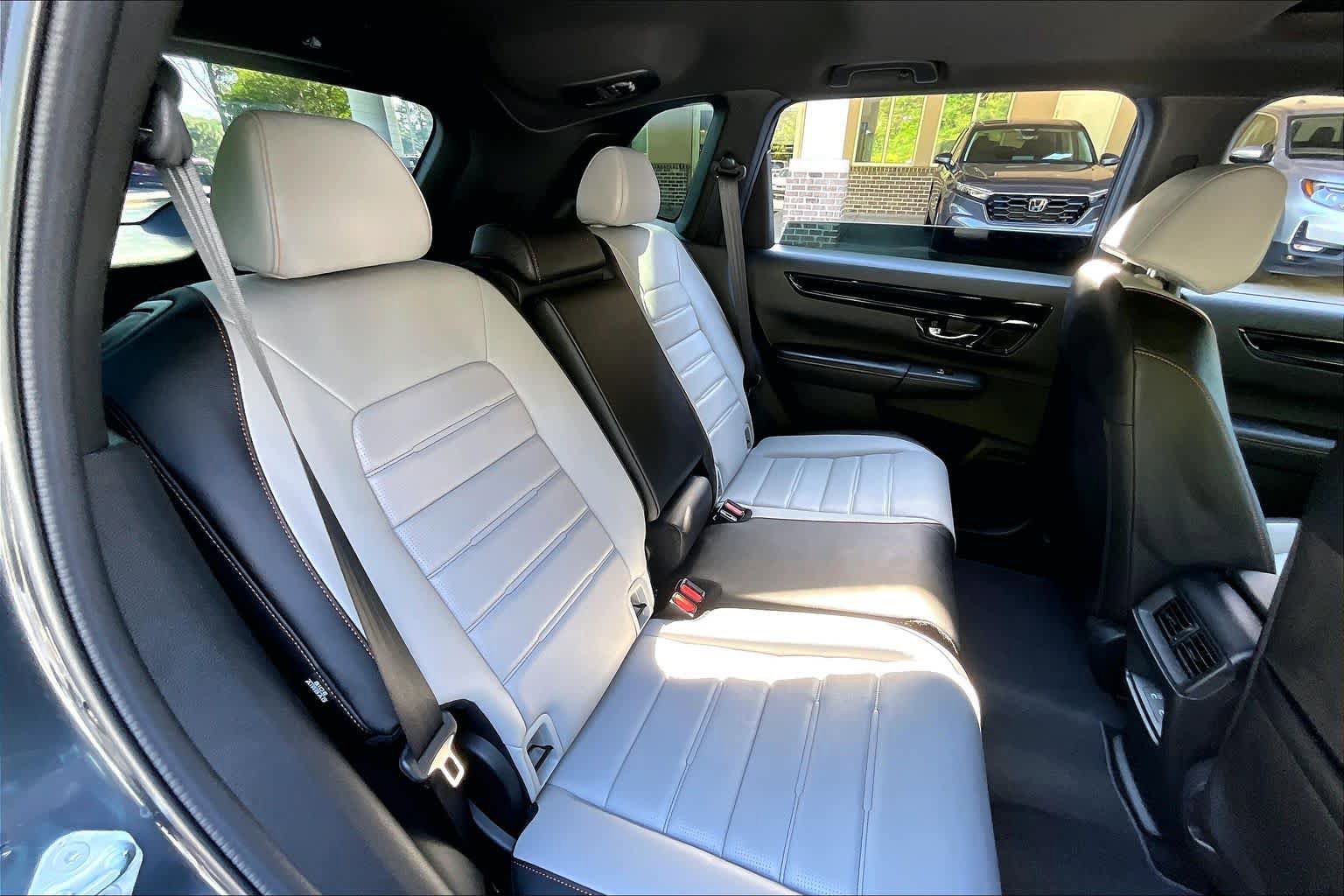 Used 2026 Honda CR-V Sport Touring image 21