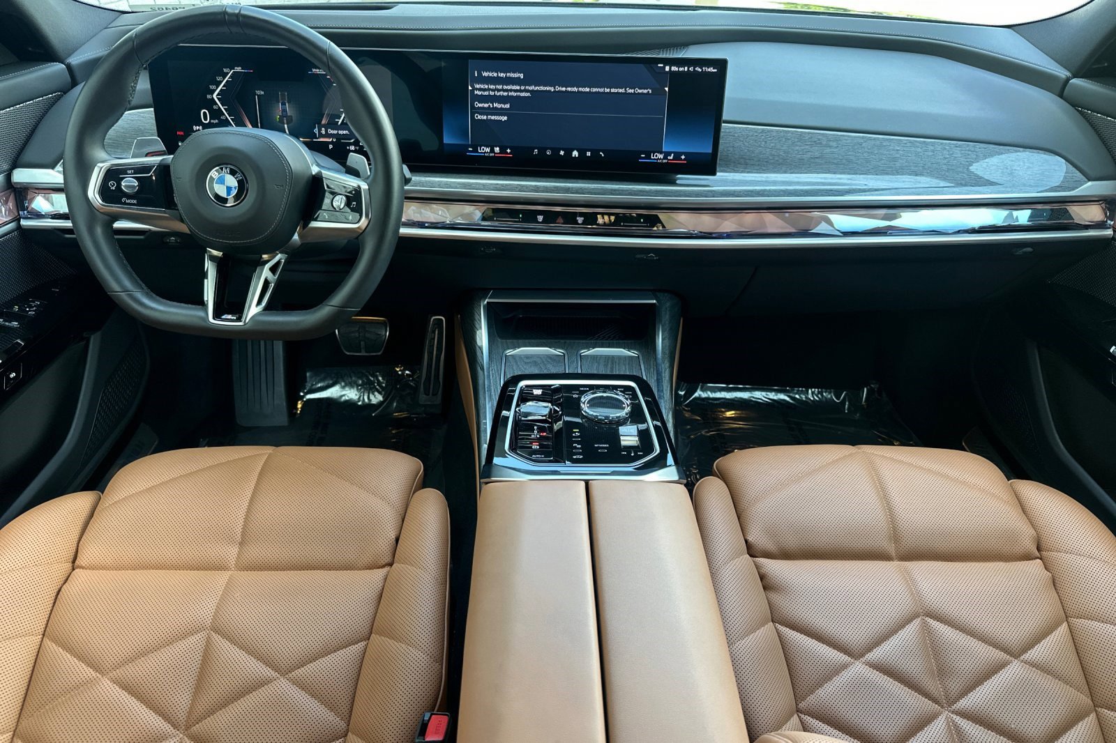 Used 2025 BMW 740i w/ Premium Package RWD image 17