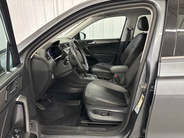 Used 2022 Volkswagen Tiguan SE video 2