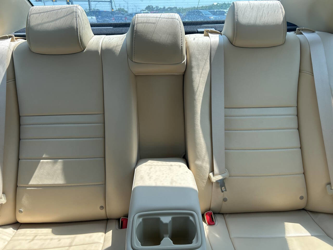 Used 2015 Toyota Camry XLE image 25