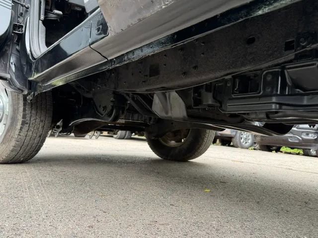 Used 2016 Ford F250 XLT w/ FX4 Off-Road Package AWD/4WD image 23