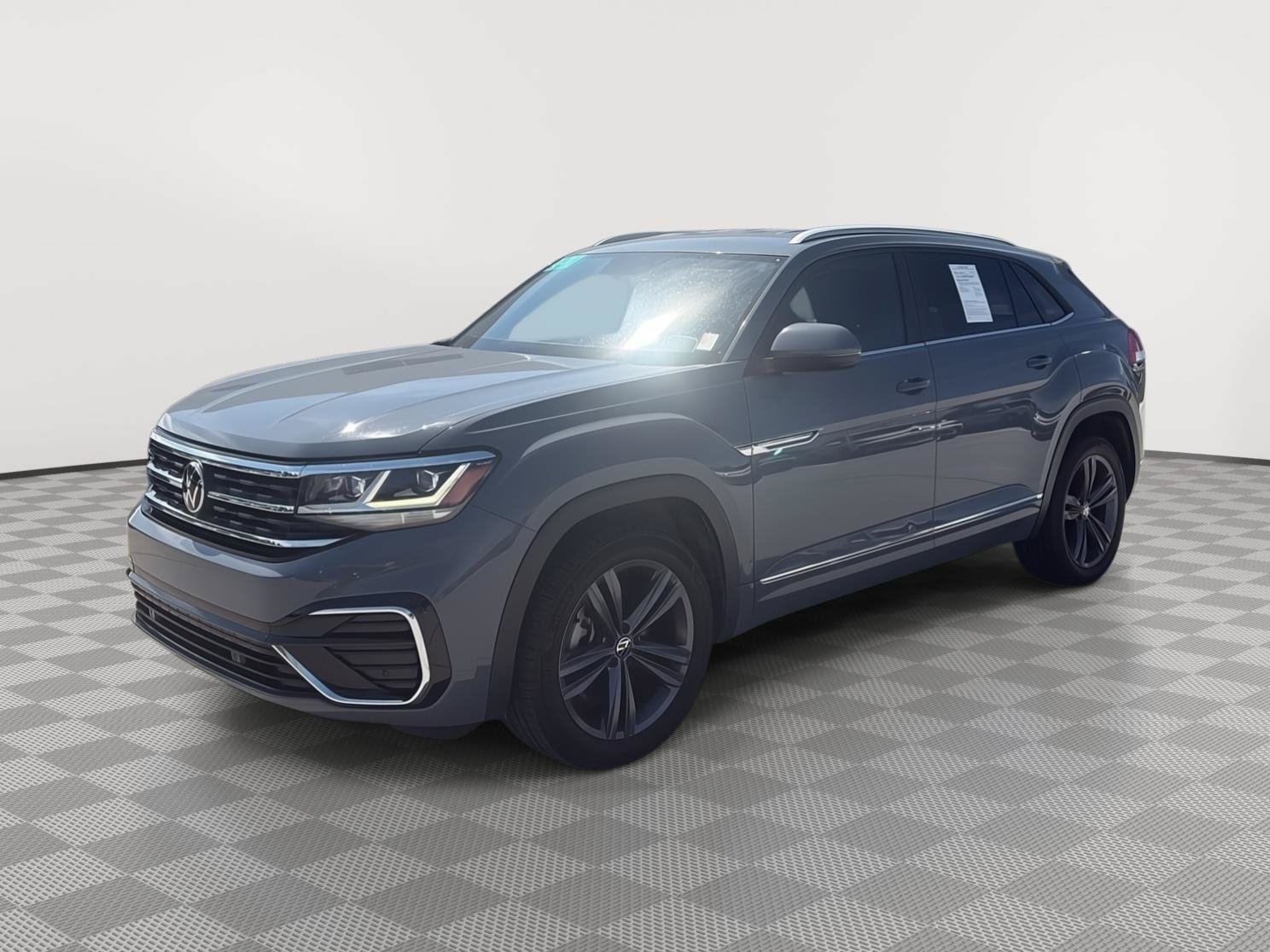 Certified 2021 Volkswagen Atlas Cross Sport SE w/ V6 Towing Package FWD image 4