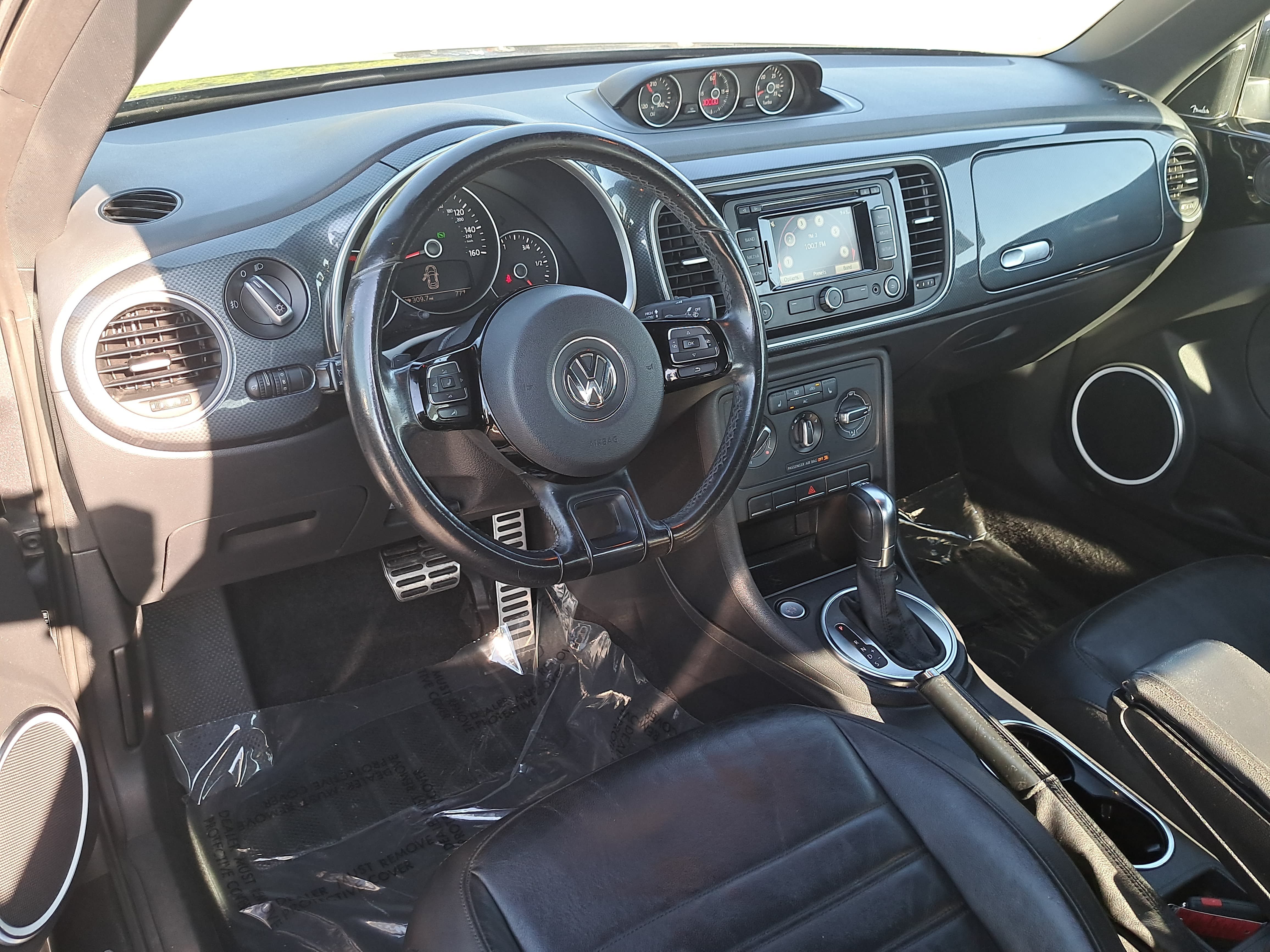 Used 2012 Volkswagen Beetle 2.0T FWD image 15