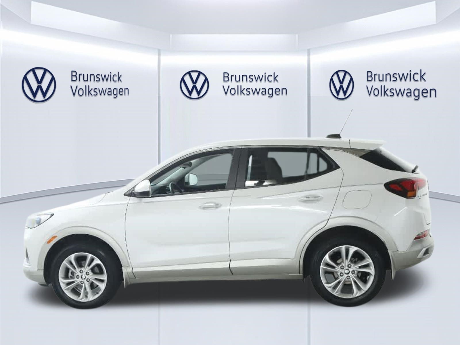 Used 2020 Buick Encore GX Preferred w/ Cold Weather Comfort Package AWD/4WD image 37