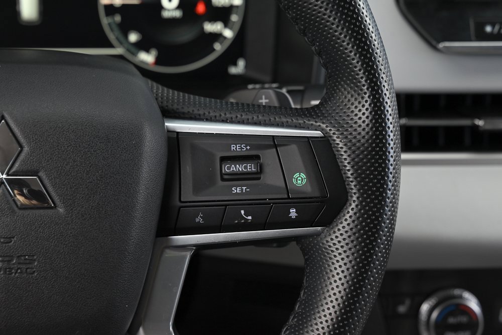 Used 2024 Mitsubishi Outlander SEL image 23