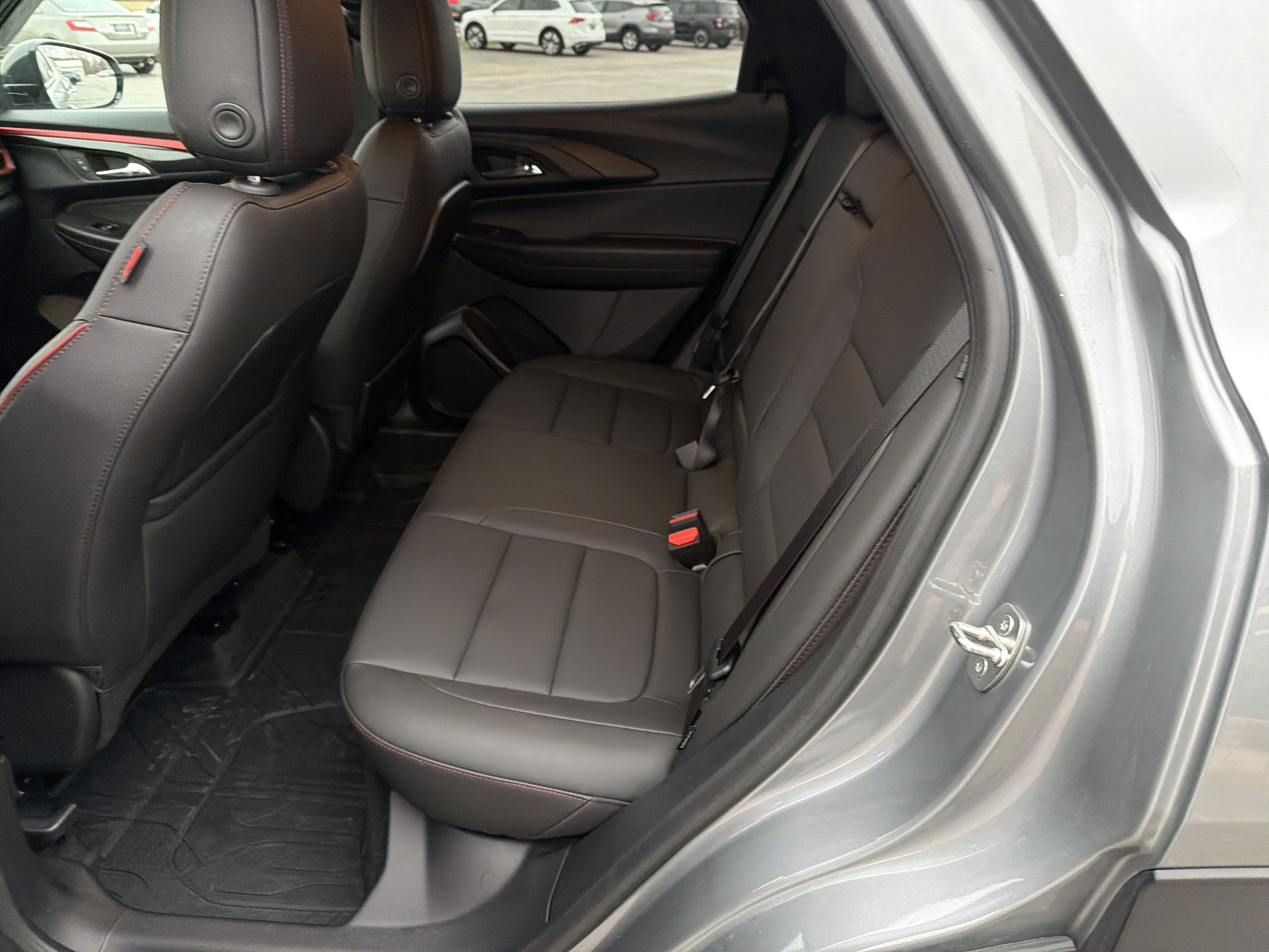 Used 2024 Chevrolet TrailBlazer RS w/ Driver Confidence Package image 42