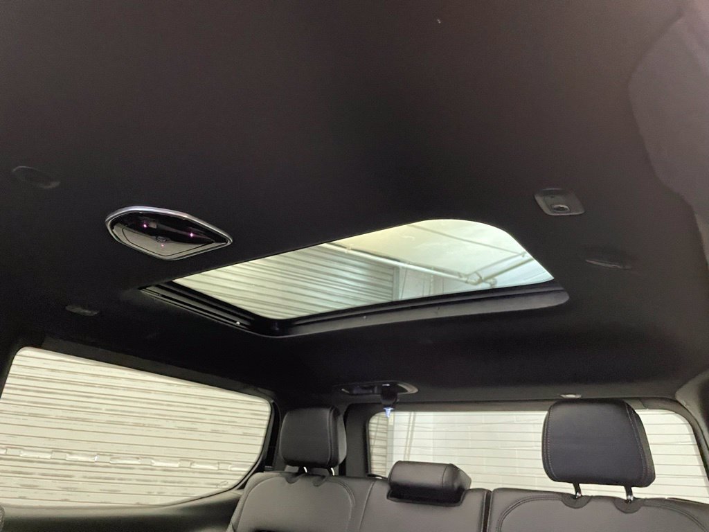New 2026 Jeep Grand Wagoneer Summit AWD/4WD image 23