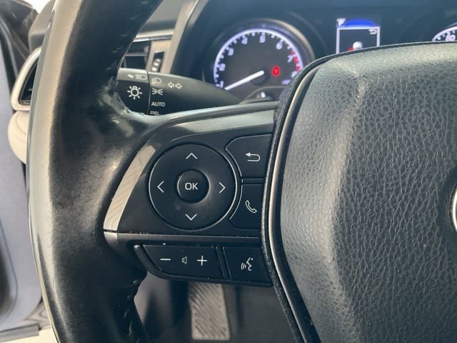Used 2021 Toyota Camry SE image 11