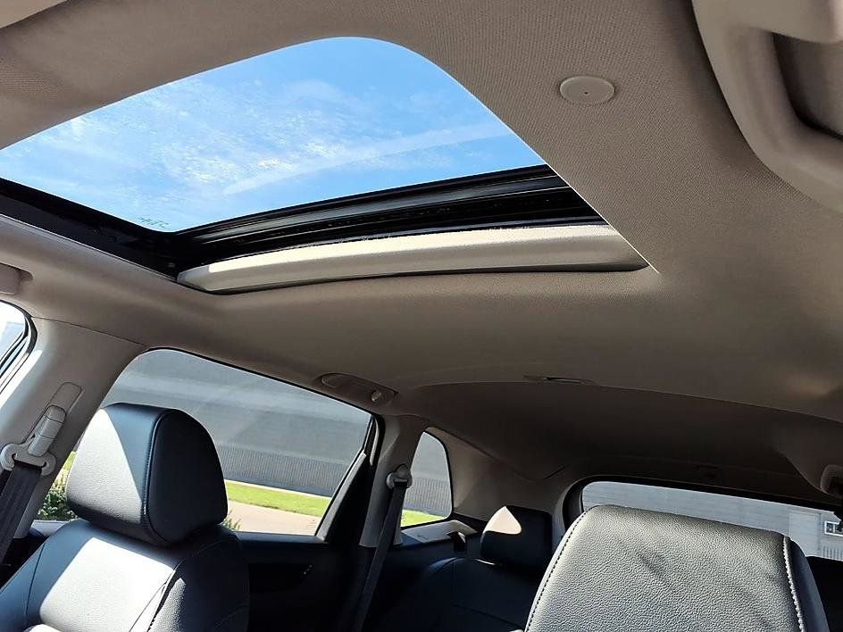 Used 2024 Honda CR-V EX-L image 19