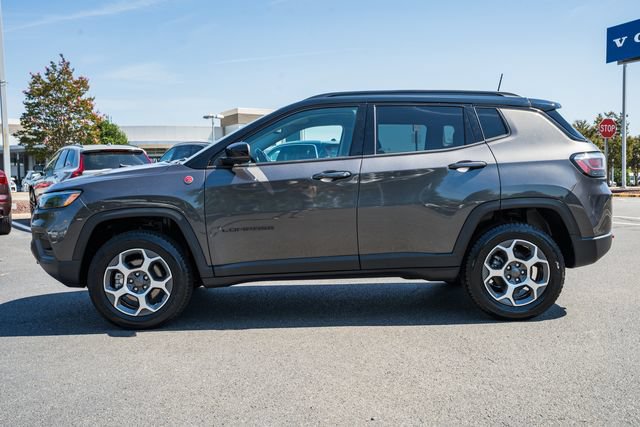 Used 2022 Jeep Compass Trailhawk w/ Trailhawk Elite Group AWD/4WD image 4