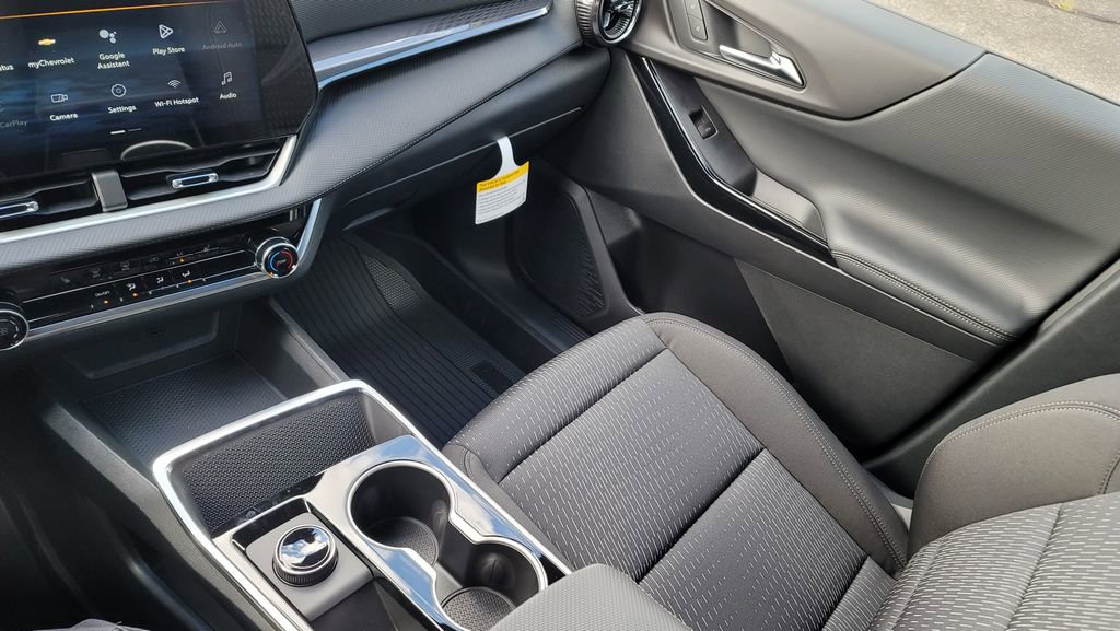 New 2026 Chevrolet Equinox LT image 23