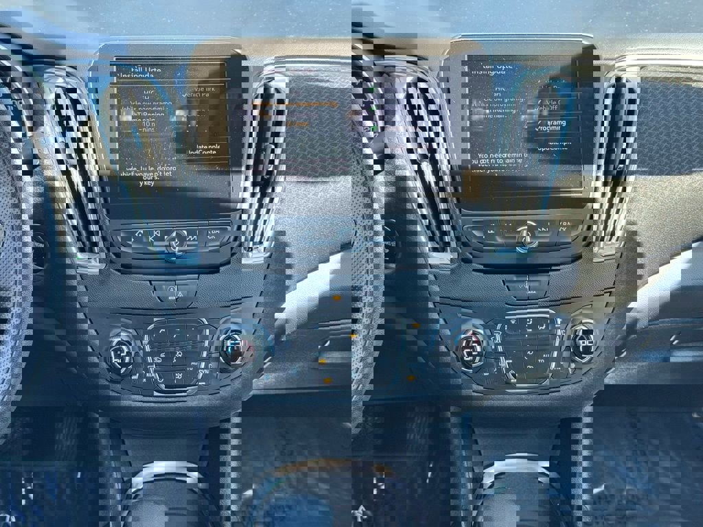 Used 2021 Chevrolet Malibu LT image 18