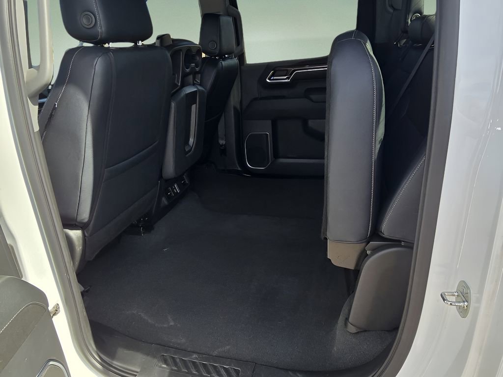 Used 2023 Chevrolet Silverado 1500 LT w/ Z71 Off-Road Package image 15