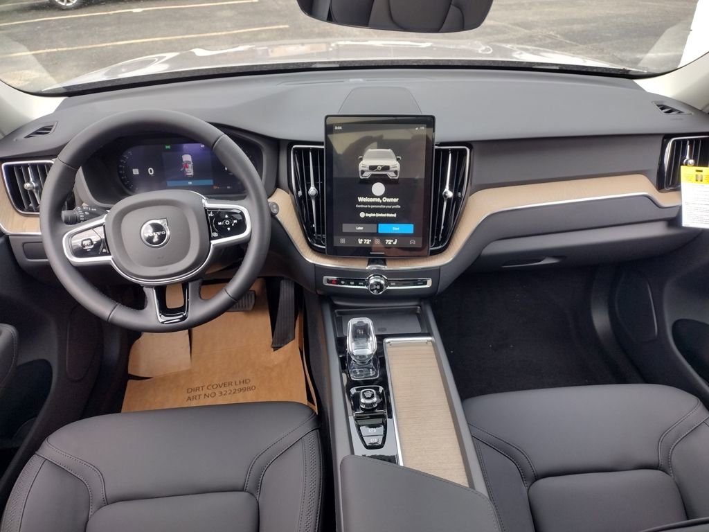 New 2026 Volvo XC60 B5 Plus w/ Protection Package Premier image 23