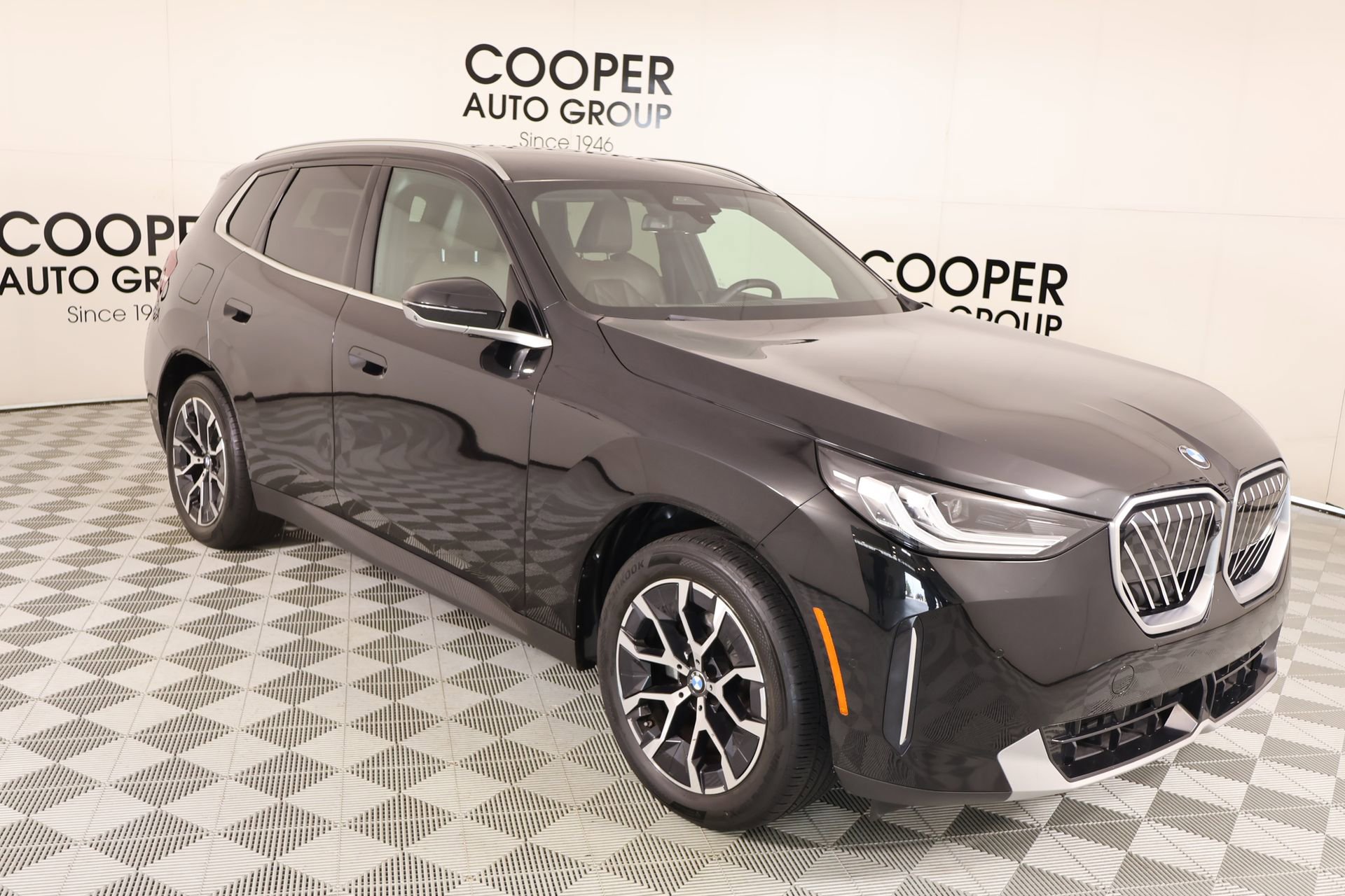 Used 2025 BMW X3 xDrive30i AWD/4WD image 1