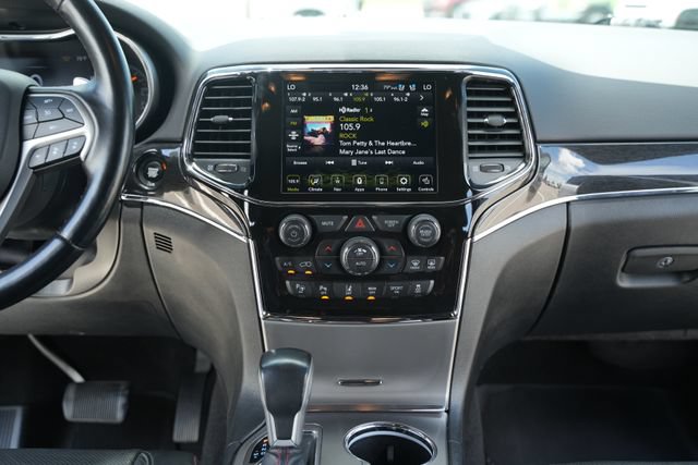 Used 2021 Jeep Grand Cherokee Trailhawk w/ Trailhawk Luxury Group AWD/4WD image 30