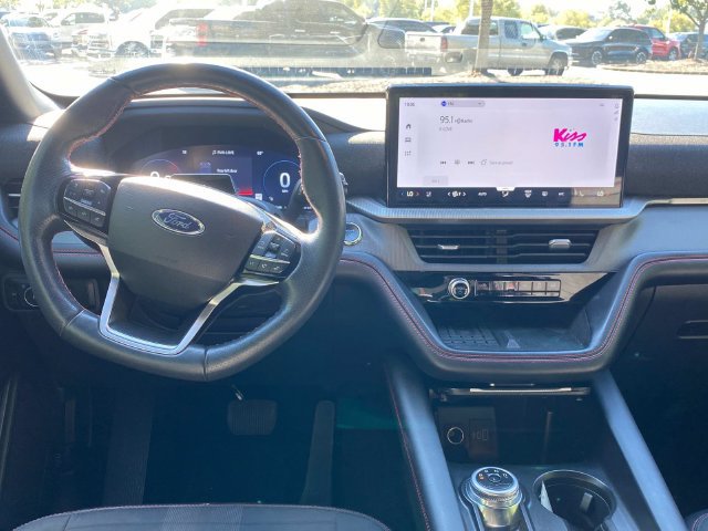 Used 2025 Ford Explorer ST-Line w/ Premium Package RWD image 8