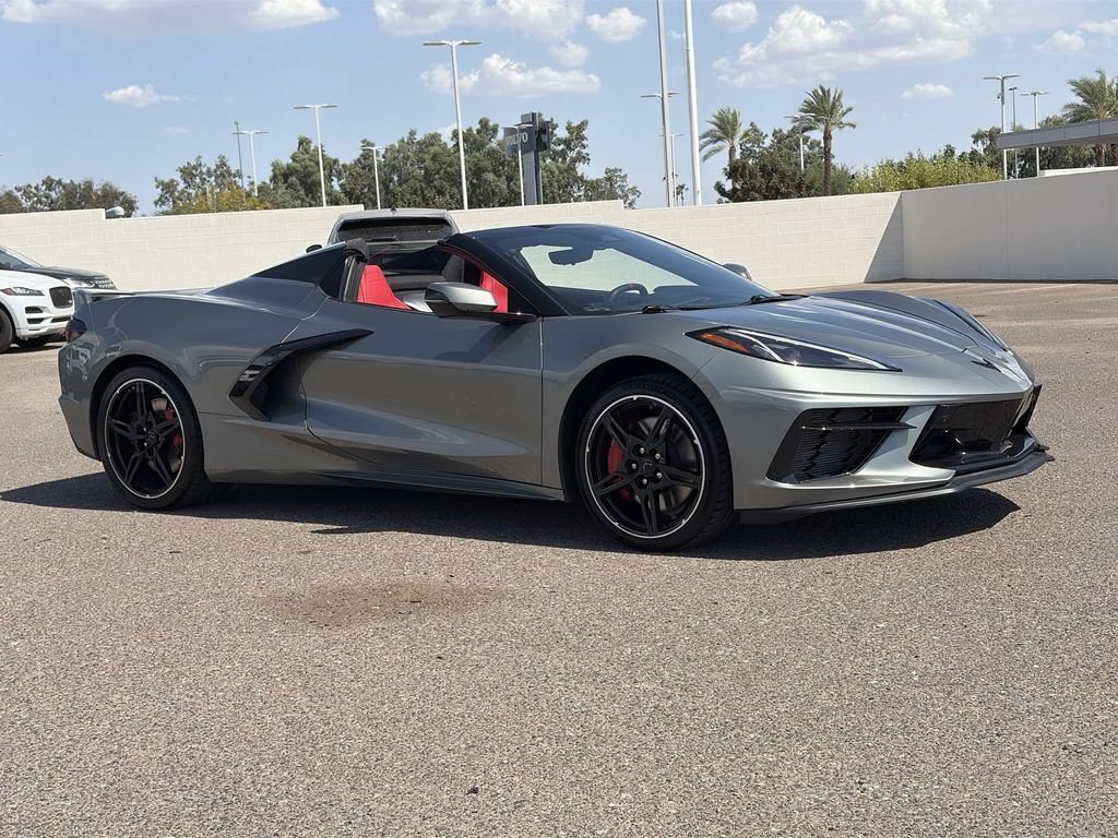 Used 2024 Chevrolet Corvette Stingray Premium Conv w/ Z51 Performance Package RWD image 5