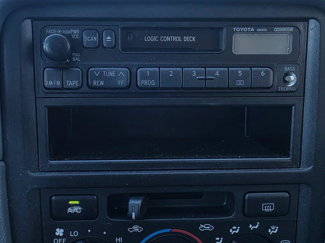 Used 1997 Toyota Camry LE FWD image 16