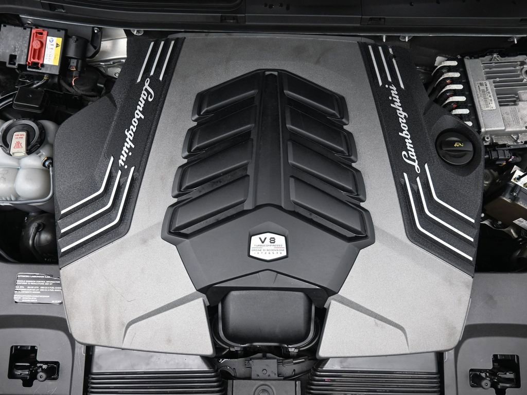Used 2021 Lamborghini Urus image 29