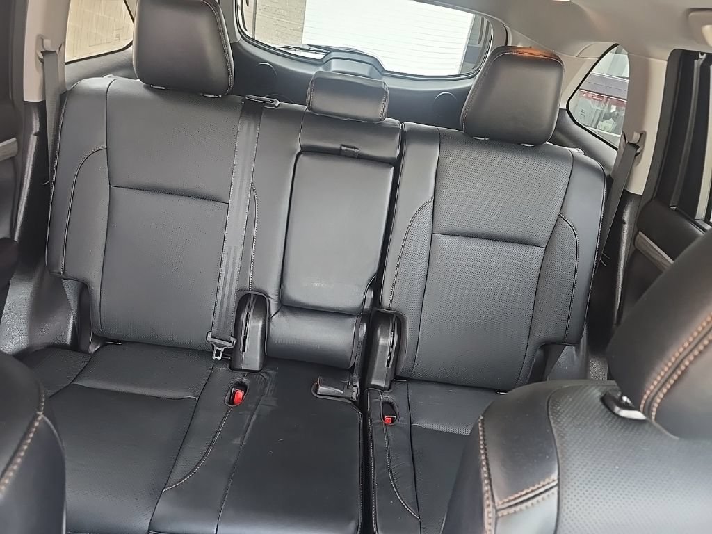 Used 2017 Toyota Highlander Limited Platinum AWD/4WD image 11
