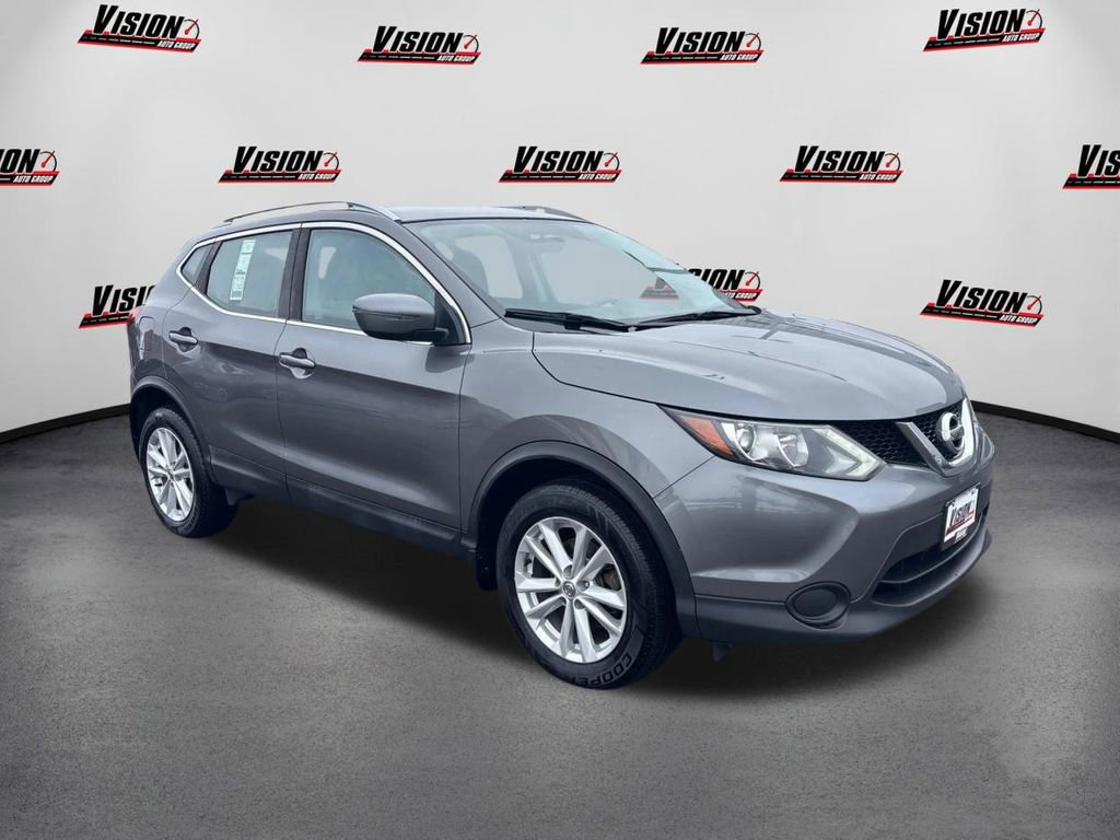 Used 2017 Nissan Rogue Sport SV AWD/4WD image 3