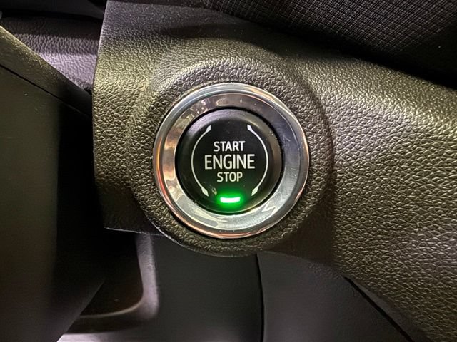 Used 2022 Chevrolet TrailBlazer RS w/ Sun and Liftgate Package AWD/4WD image 17