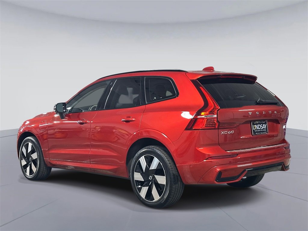 Used 2024 Volvo XC60 T8 Plus w/ Protection Package Premier image 9