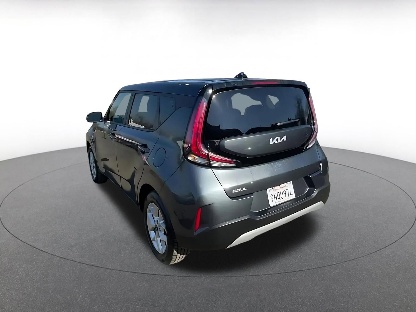 Used 2025 Kia Soul LX w/ LX Technology Package image 11