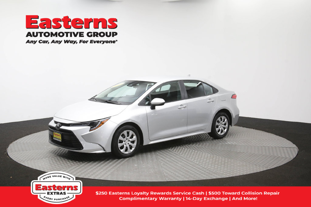 Used 2025 Toyota Corolla LE FWD image 57