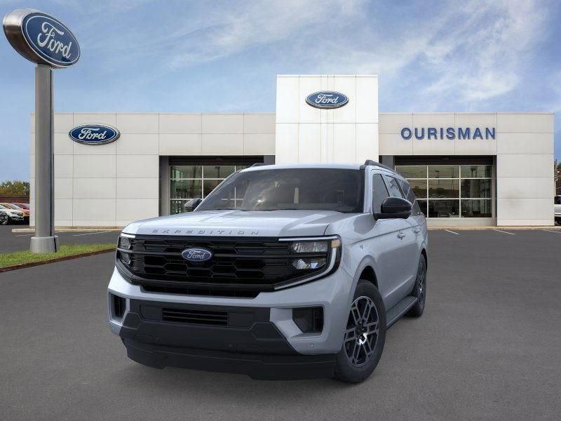 New 2025 Ford Expedition Active image 3