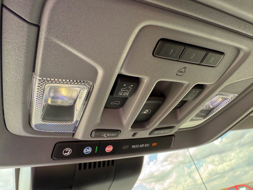 Used 2024 GMC Sierra 1500 Denali w/ Denali Reserve Package image 28