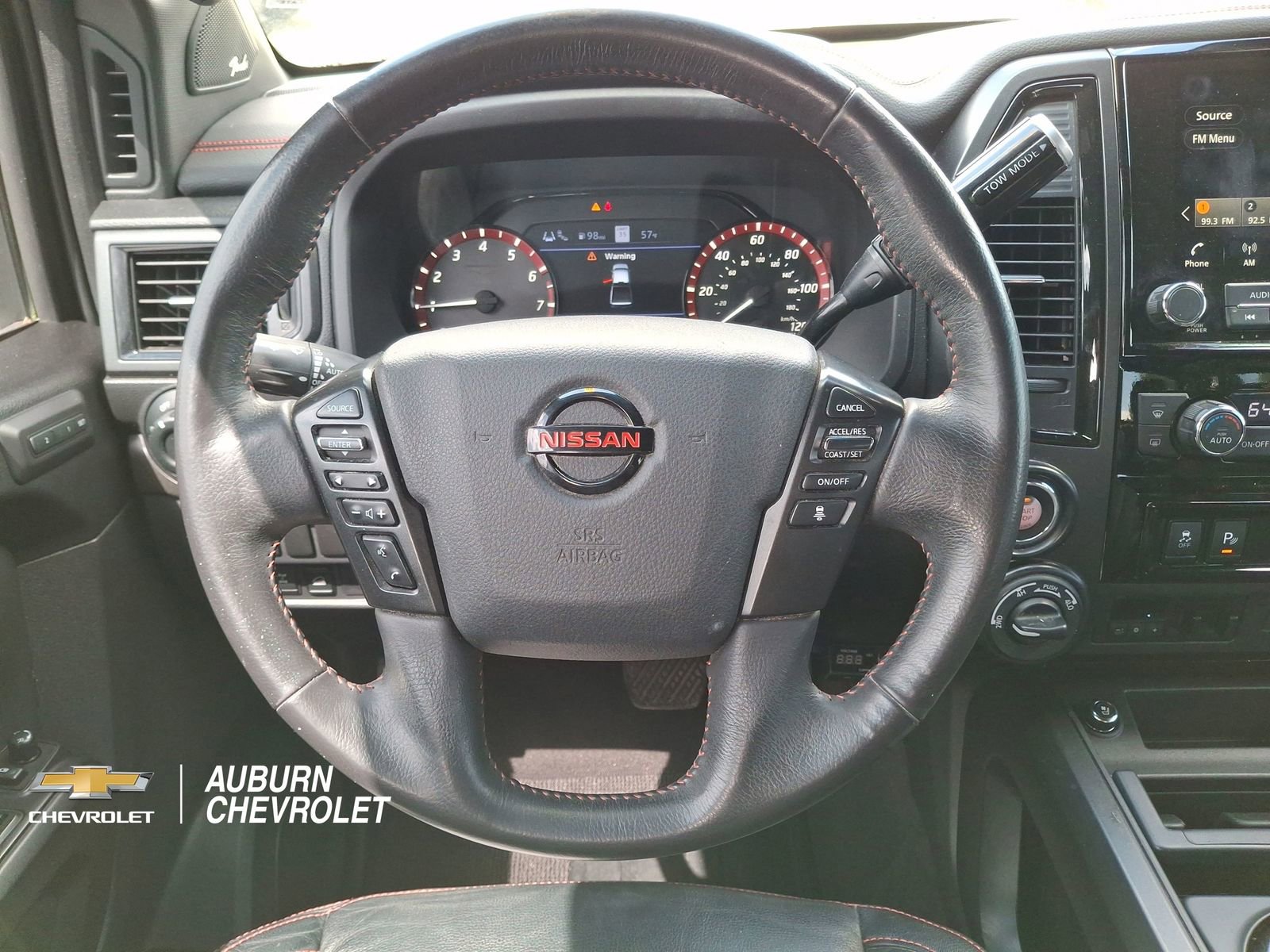 Used 2021 Nissan Titan PRO-4X w/ Pro-4x Convenience Package AWD/4WD image 10