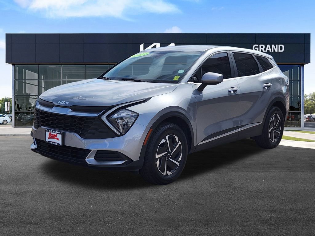 Certified 2023 Kia Sportage LX image 5