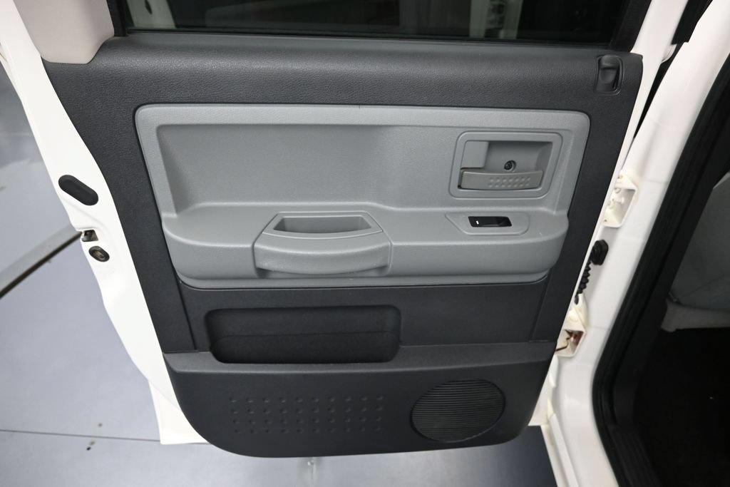 Used 2009 Dodge Dakota Big Horn w/ Extra Security Group RWD image 24