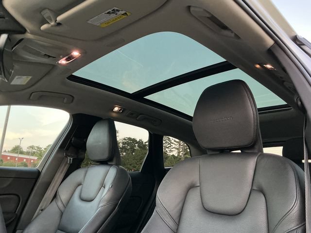 Used 2020 Volvo XC60 T6 Inscription AWD/4WD image 22