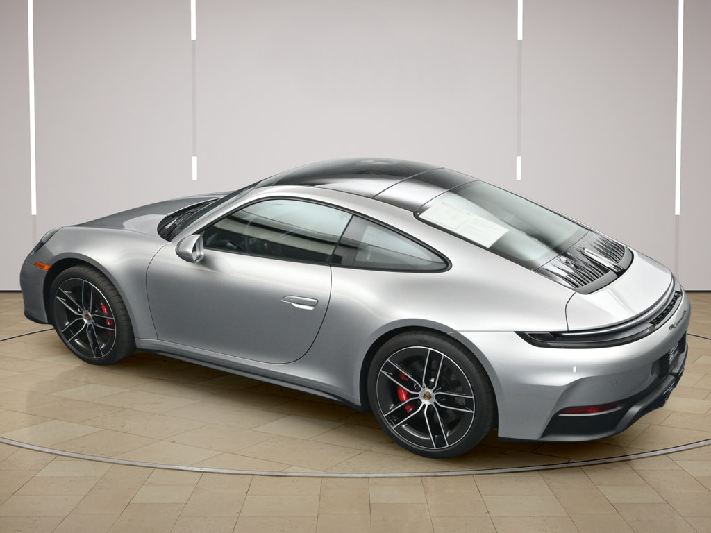 Used 2025 Porsche 911 Carrera GTS RWD image 36