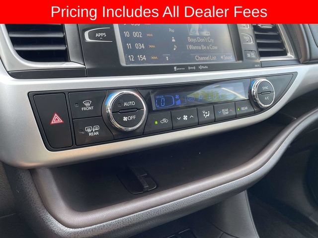 Used 2017 Toyota Highlander XLE FWD image 39
