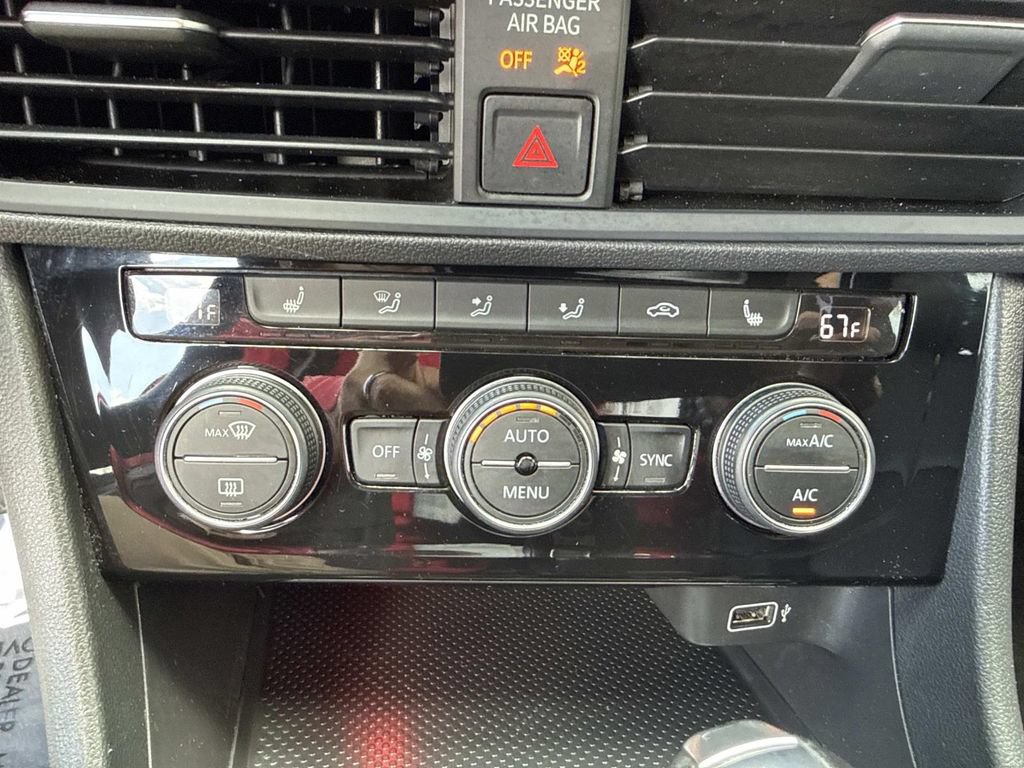 Used 2019 Volkswagen Jetta SEL FWD image 31