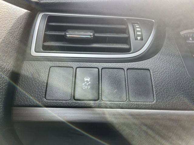 Used 2015 Toyota Camry XLE image 18