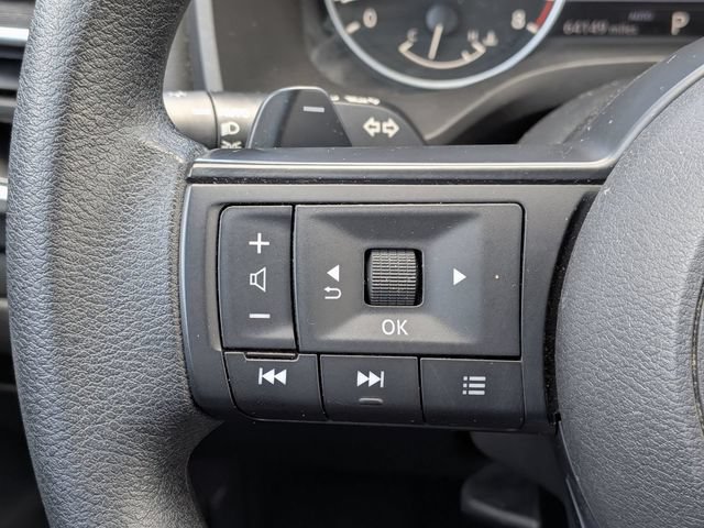 Used 2024 Nissan Rogue SV AWD/4WD image 23
