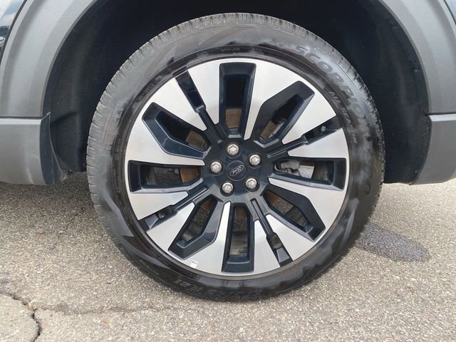 Used 2025 Ford Explorer Platinum w/ LUX Leather Package image 34