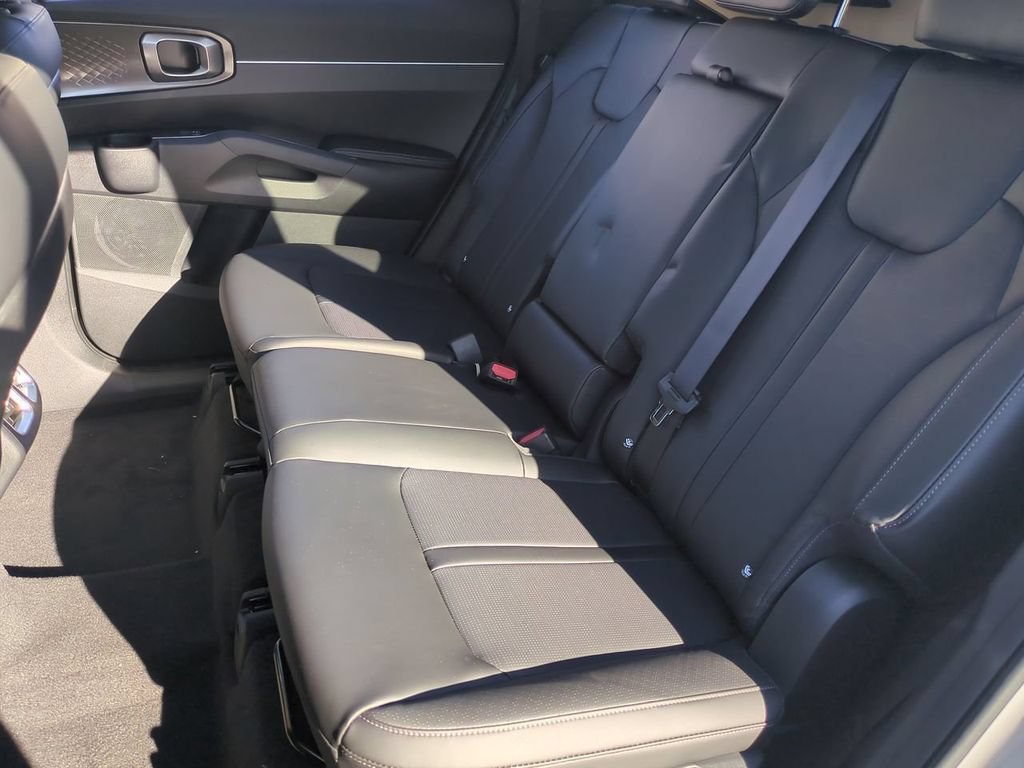 New 2026 Kia Sorento S w/ S Panoramic Sunroof Package FWD image 24