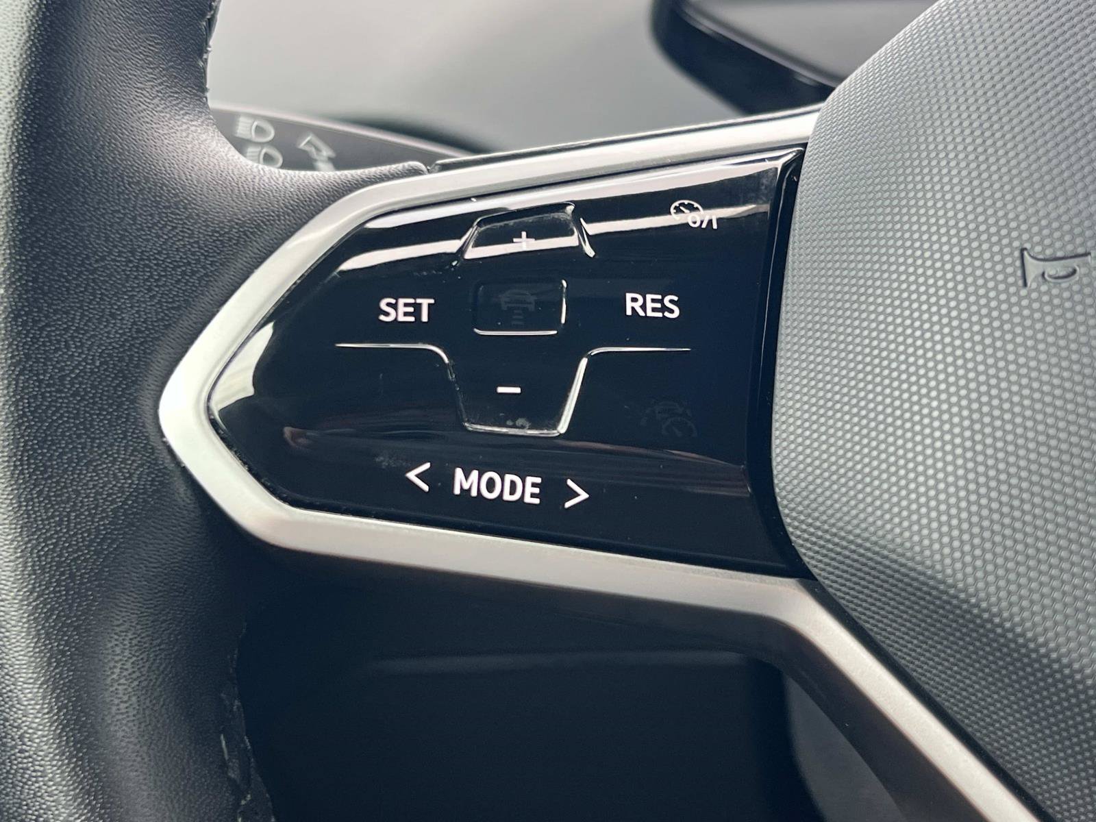 Certified 2023 Volkswagen ID.4 Pro S AWD/4WD image 10