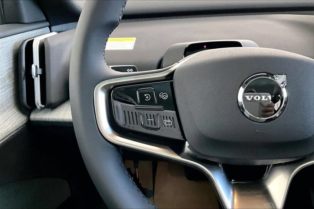 New 2026 Volvo EX30 Ultra w/ Protection Package AWD/4WD image 16
