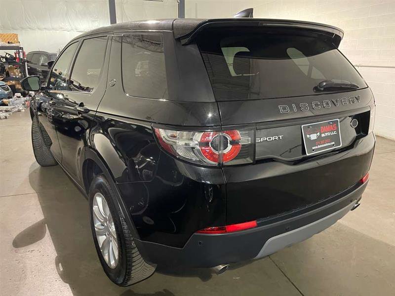 Used 2018 Land Rover Discovery Sport SE image 15