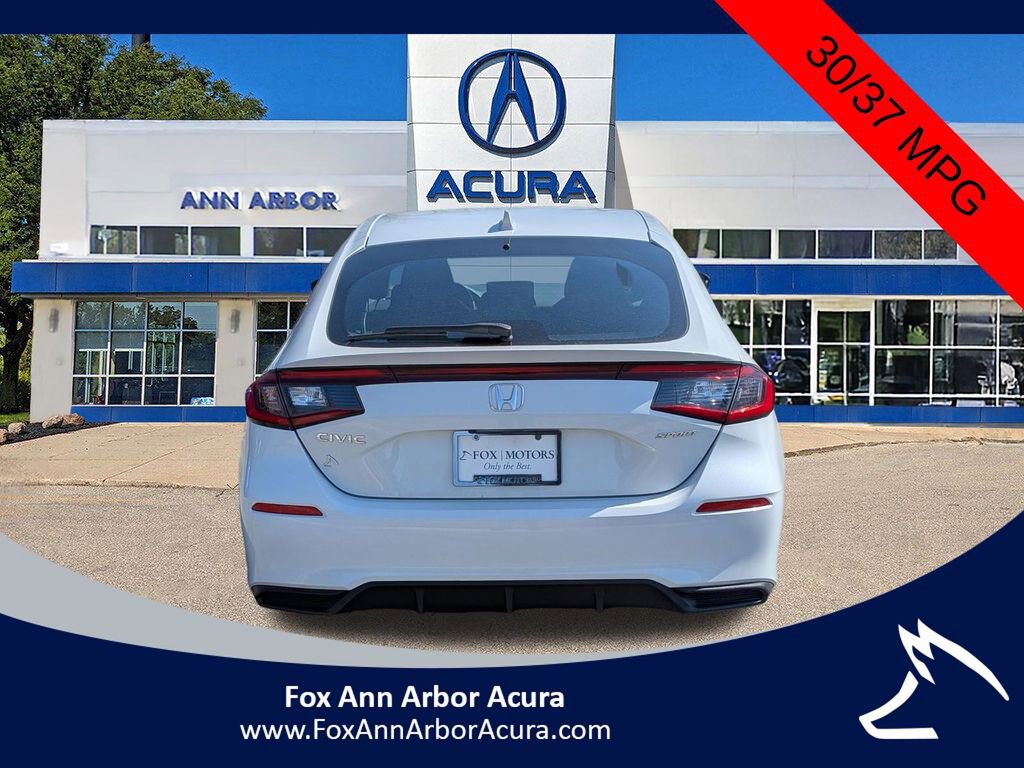 Used 2023 Honda Civic Sport image 4